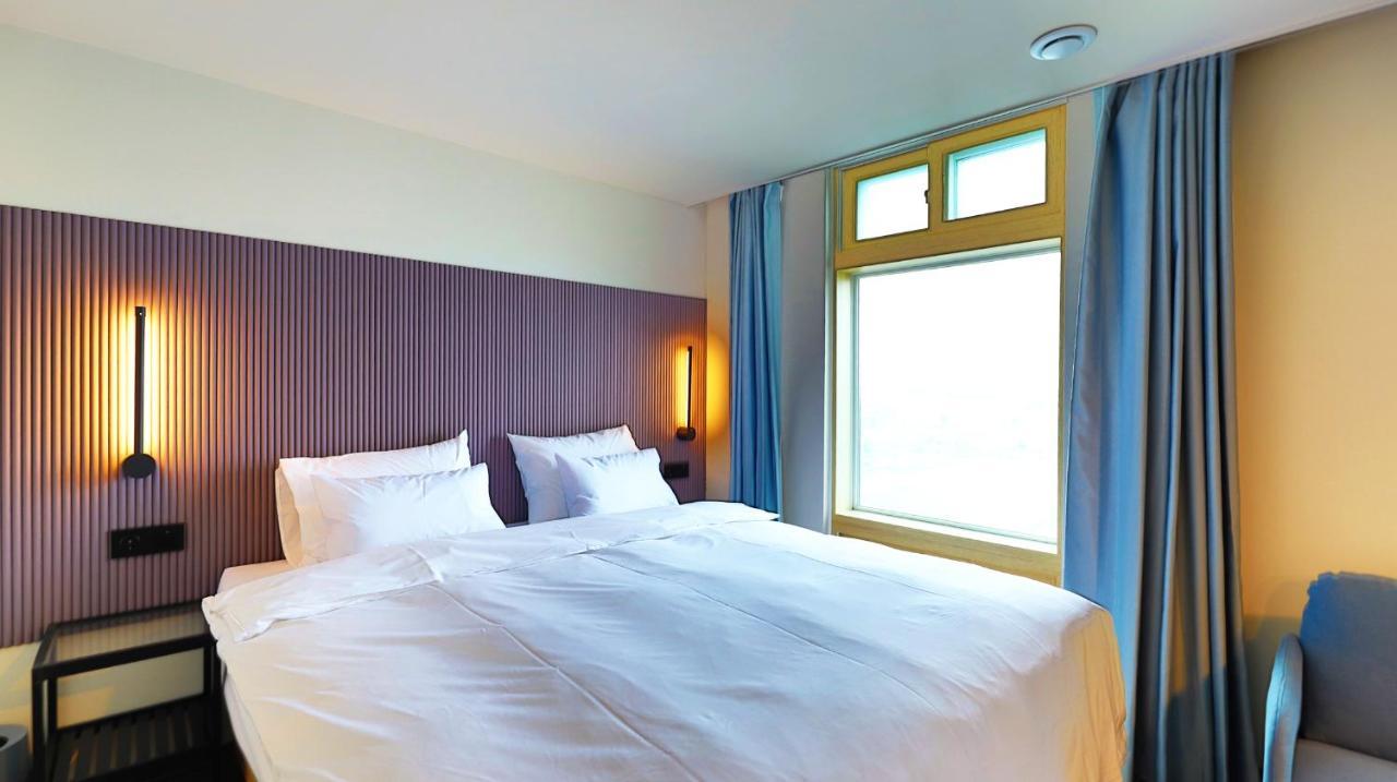 Little Prince Hotel Gunsan Extérieur photo