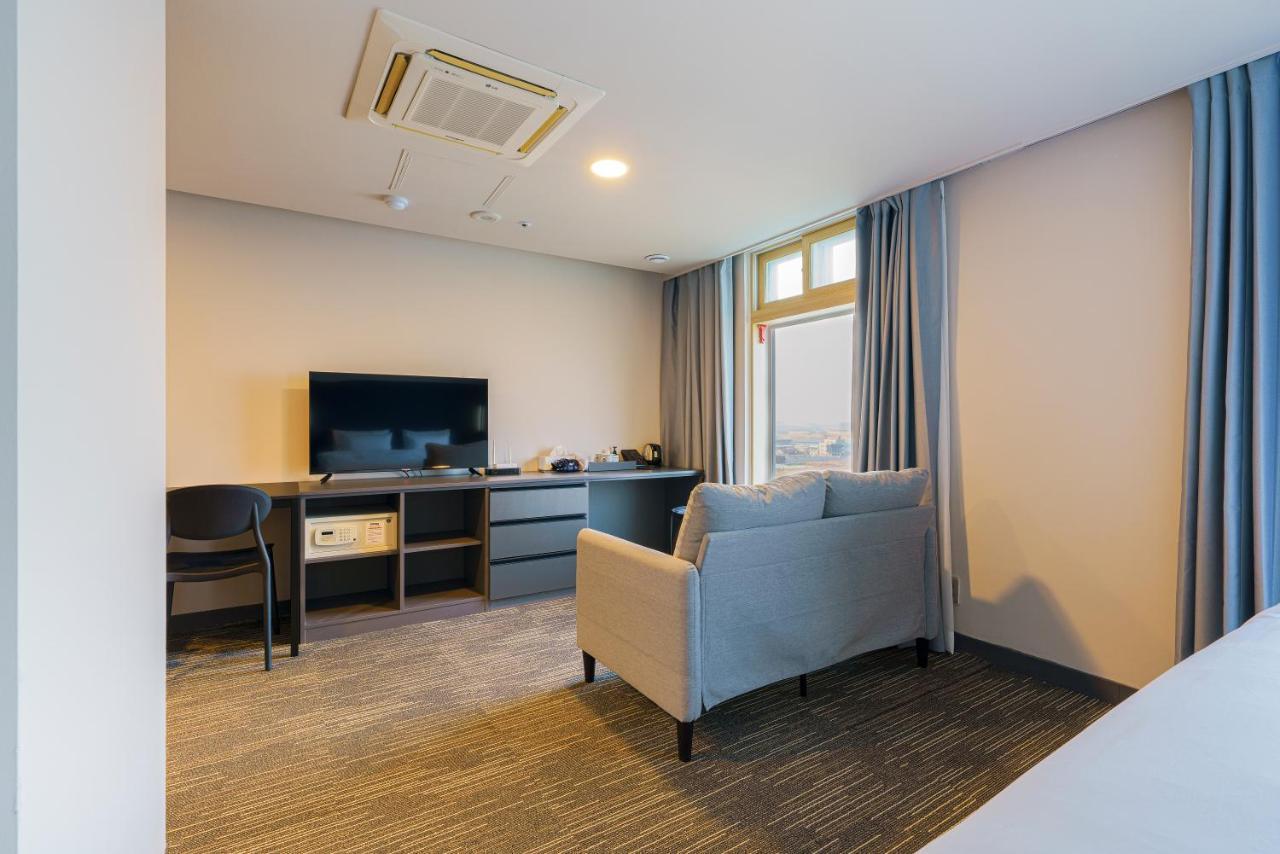 Little Prince Hotel Gunsan Extérieur photo