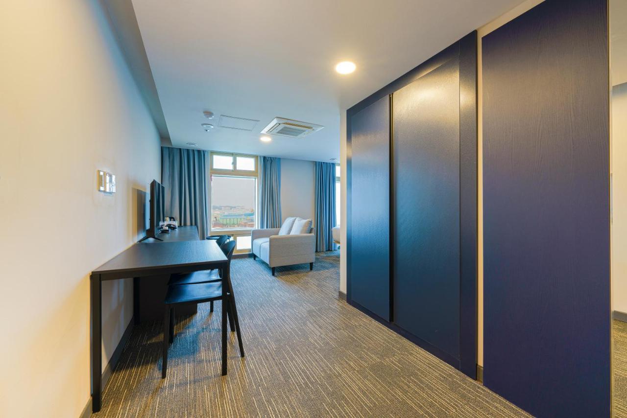 Little Prince Hotel Gunsan Extérieur photo