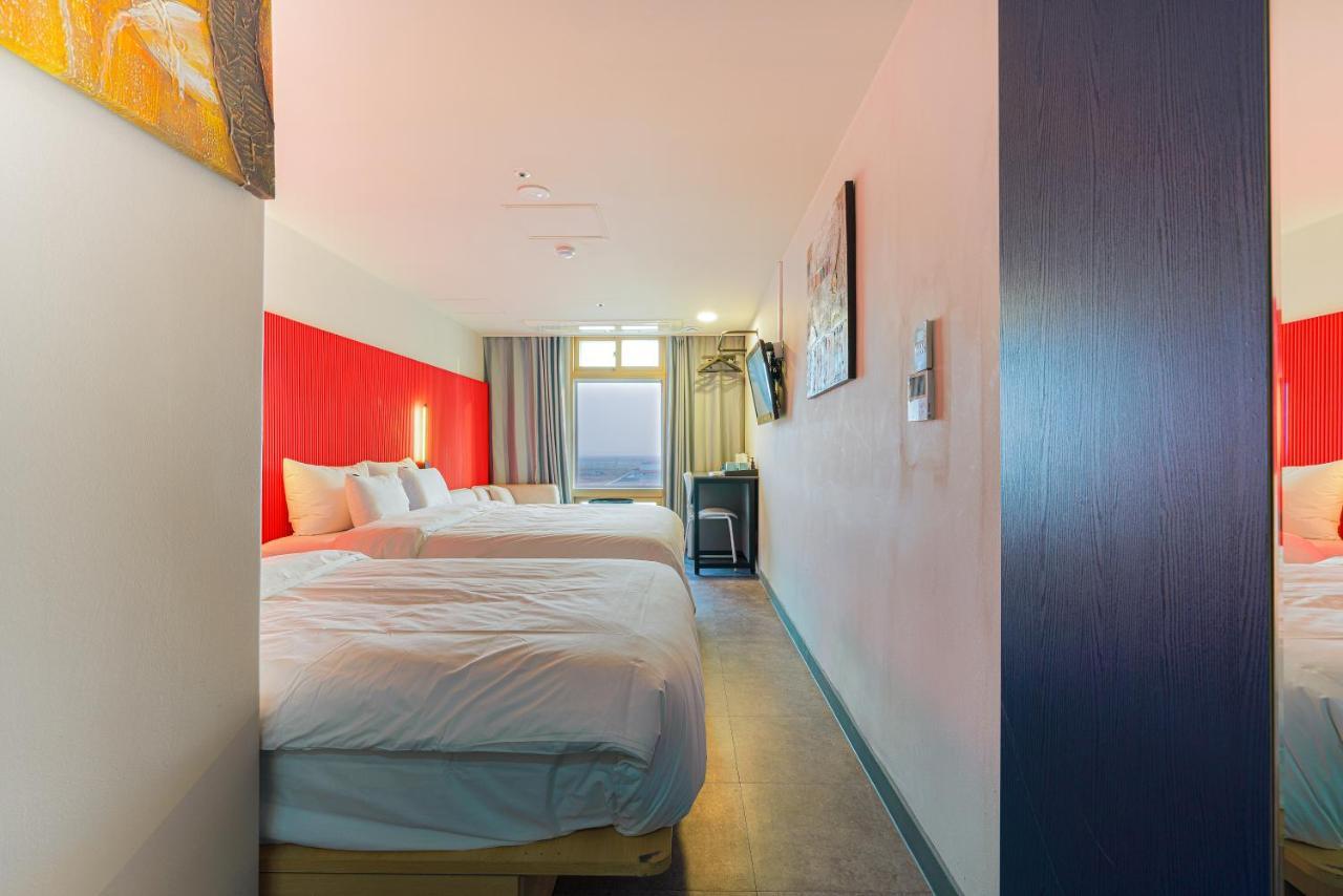 Little Prince Hotel Gunsan Extérieur photo